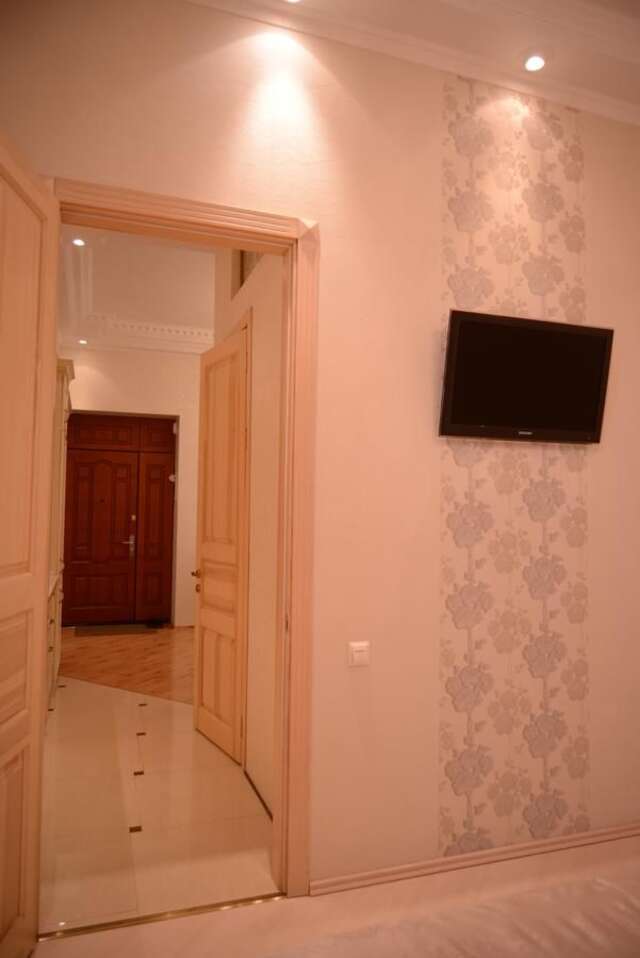 Апартаменты Apartment for Rent on Deribasovskaya street Одесса-20